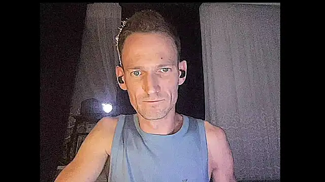 Hotcrazy235's cam snapshot