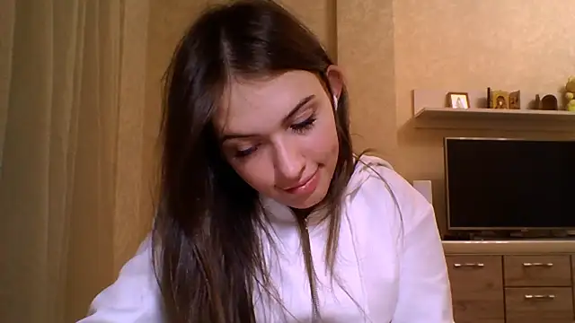 CeyaLier's cam snapshot