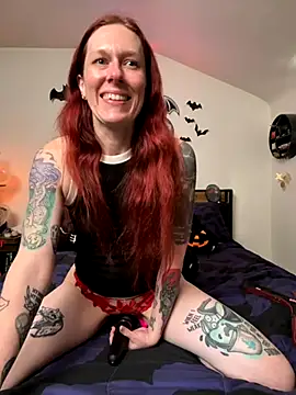 ScarletPanes's cam snapshot