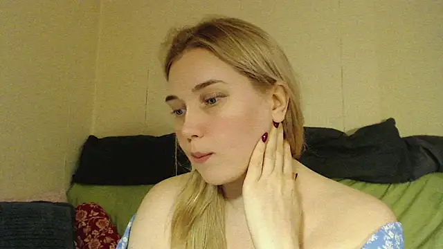 mmmPinUpGirl's cam snapshot