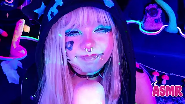 LaytonBox's cam snapshot