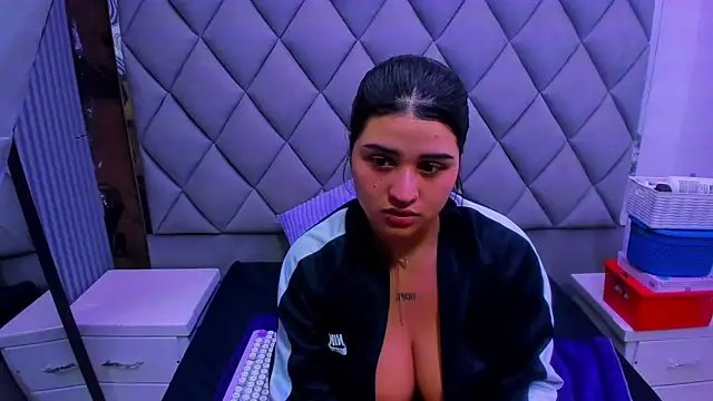 venusowen_'s cam snapshot