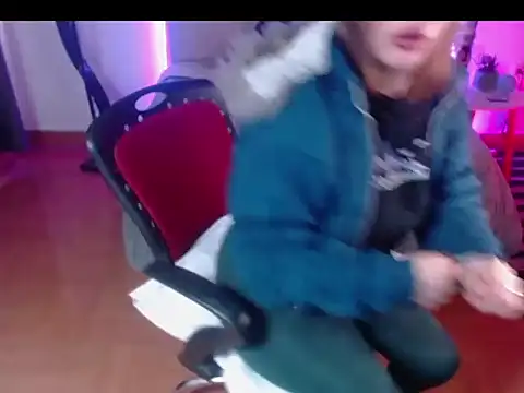 _crystal12's cam snapshot