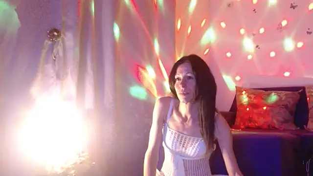 ElysaSun's cam snapshot