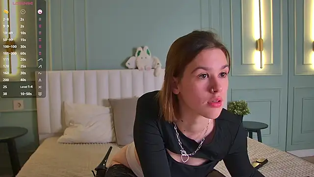 LoraPuffs's cam snapshot