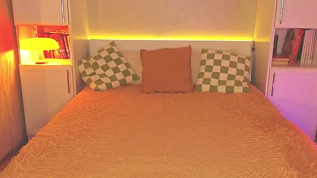 Leaaaaaaaaa's cam snapshot