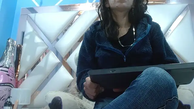 angelina_ny's cam snapshot