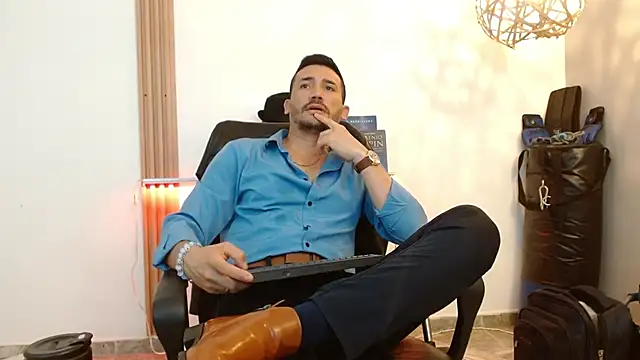 Reiko_85_'s cam snapshot