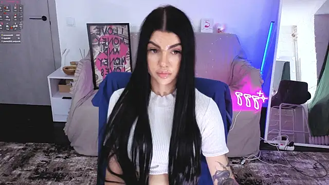 Tiffany_lab's cam snapshot