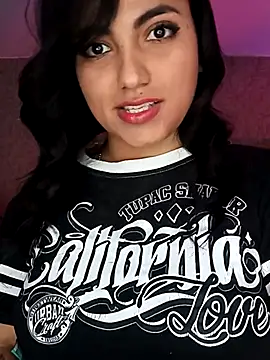 Naomy_Gomez_'s cam snapshot