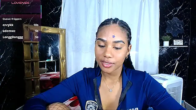 Hillary_queen's cam snapshot