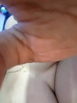 neha007-K's cam snapshot