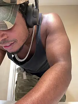 KeYBuMp323 live sex cam