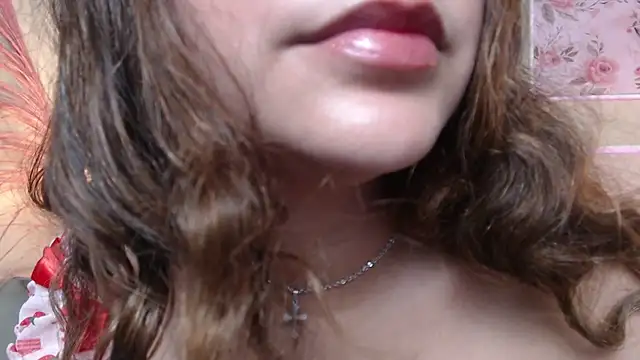 CurlyDani's cam snapshot