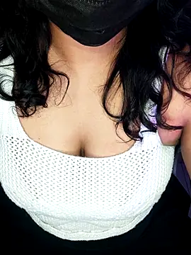 Viviennemoon_tlgu's cam snapshot