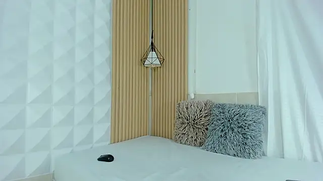 Antonella00_'s cam snapshot