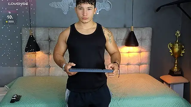 Horny_nick18 live sex cam