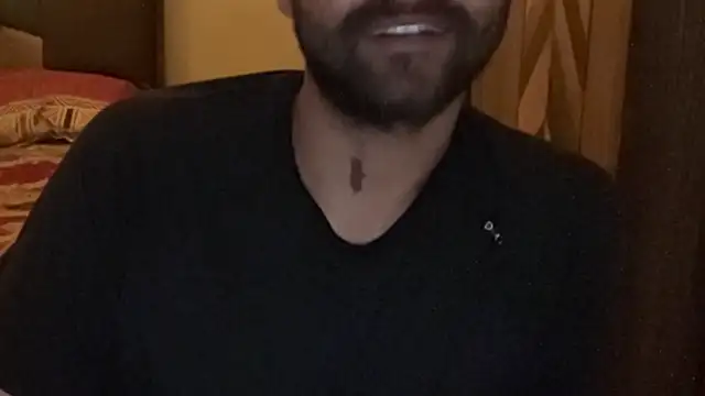 MakeMeAwareAah's cam snapshot