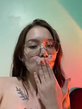 KittyK_at live sex cam