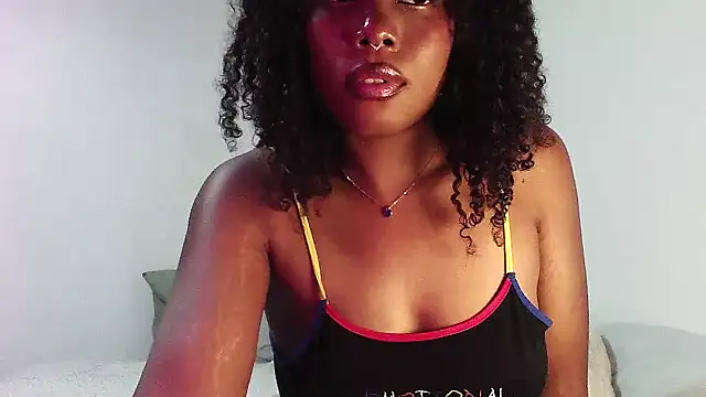 SparklingSoleil's cam snapshot