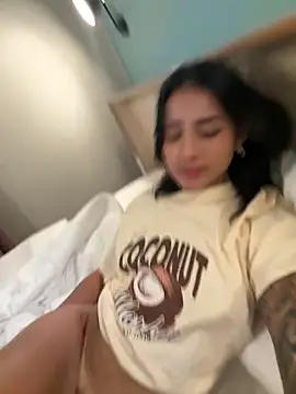 Ale_Lewis live sex cam