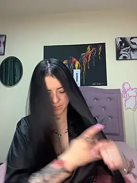 Emmie_Hot's cam snapshot