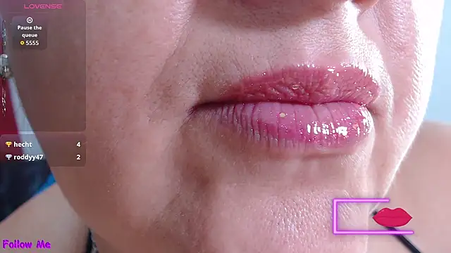 Kerly_Doll's cam snapshot