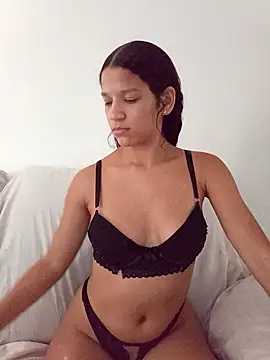 By_Aninha live sex cam