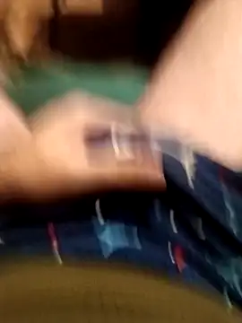 vladyslav18_'s cam snapshot