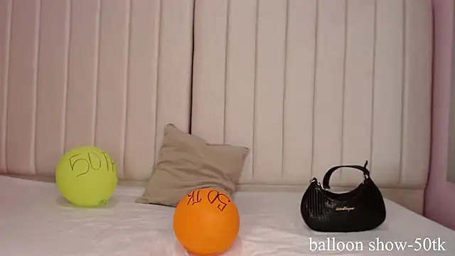 miel_alisha's cam snapshot