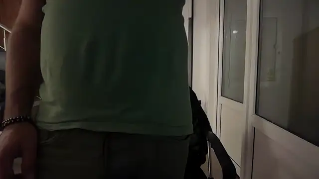 TigerOne19's cam snapshot