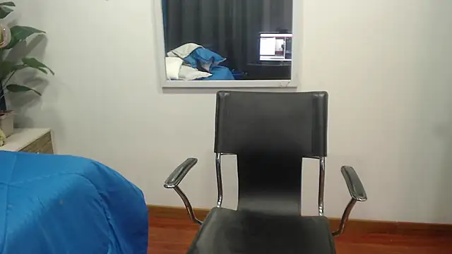 sasi_luna's cam snapshot