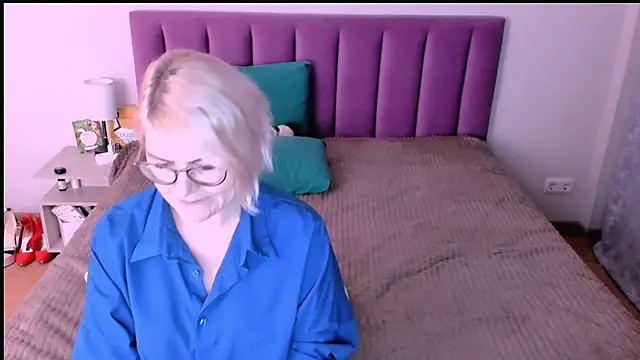 sabrinamacmarren's cam snapshot