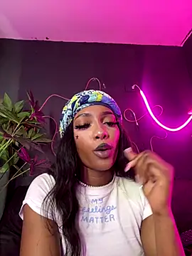 TIFFANYYSTAR's cam snapshot