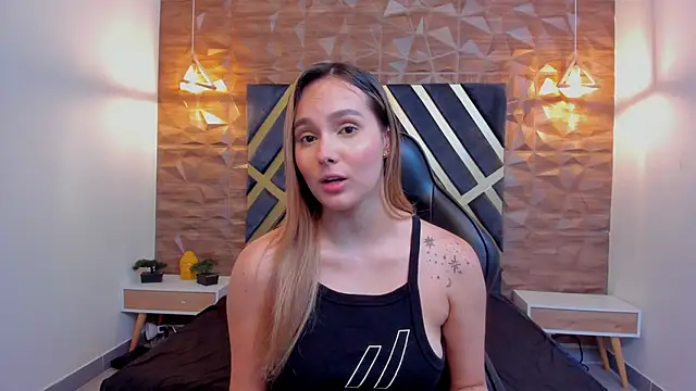 Emmaa_white_'s cam snapshot