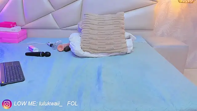 lulukawai16's cam snapshot