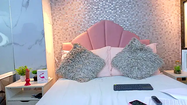 ValeriaMonet's cam snapshot