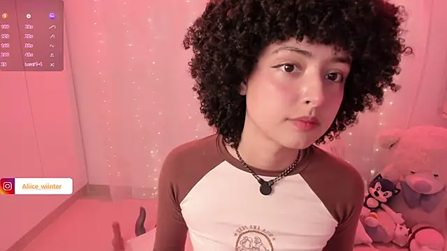 Alice_winter_'s cam snapshot