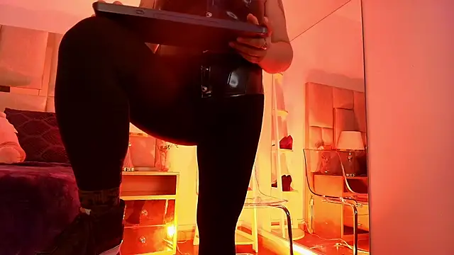 Violett_Sinclair's cam snapshot