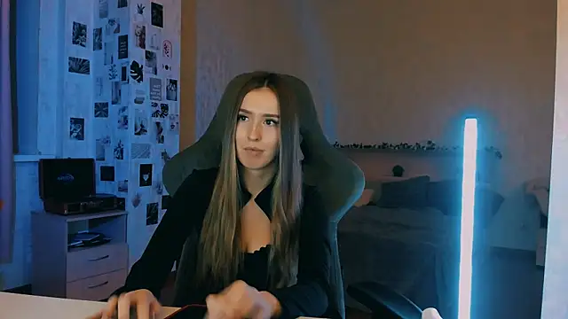 yourrdanceteacher's cam snapshot