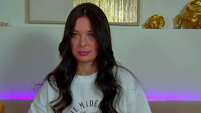 AlexandraBloom's cam snapshot