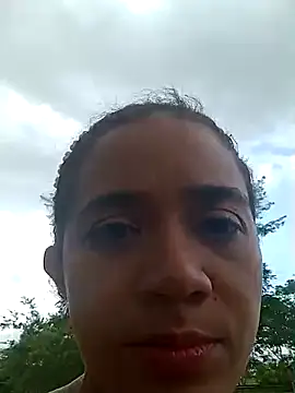 charlotte_dante212's cam snapshot