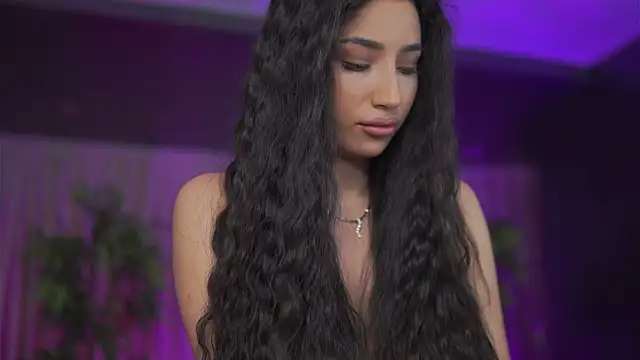 GinaValentinna's cam snapshot