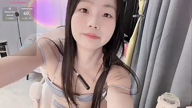 Lena-yyds's cam snapshot