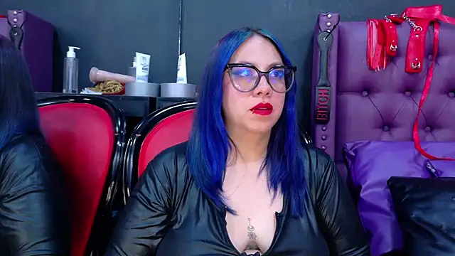 BellaBarness's cam snapshot