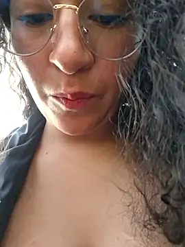 Amara_01's cam snapshot