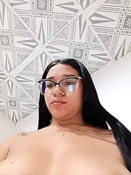 -VICKKY's cam snapshot