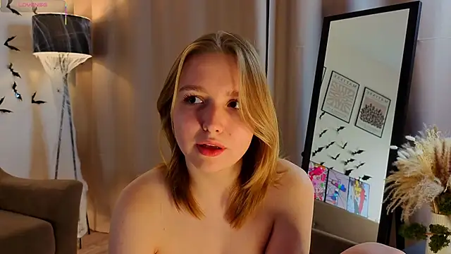 VinnieSerrano live sex cam