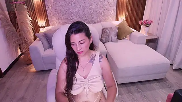 Megann_Williamss's cam snapshot