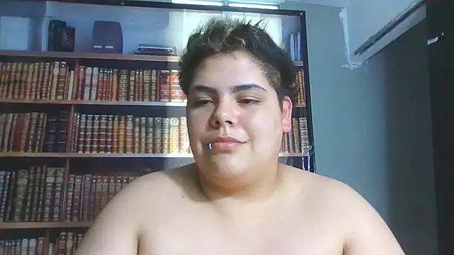 Hailey_Curvy's cam snapshot